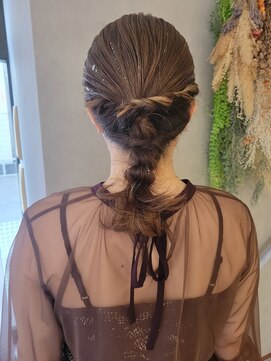 ヴィサージュメゾン(VISAGE maison) タイトあみおろしアレンジ