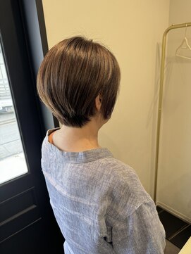 ラヴィン(LOVIN’) ベージュ/ショートボブ