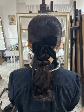 セット アンド バイ ルゥーダ 品川駅前店(SET and..by Rouxda.) タイトローポニーアレンジ