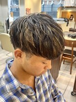 テトラ バイ ネオリーブ 横浜西口店(tetra by neolive)&nbsp;メンズハイトーン　デザインカラー　ハイライト