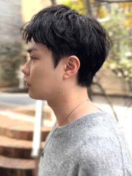 ピークアブー 表参道(PEEK-A-BOO) 黒髪スパイキーショート