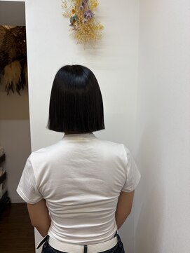 アイズム(I’sm) 切りっぱなしボブ