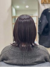 シュヴフェシノン(Cheveux fascinants) 外はねミディアム