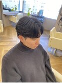 センターパートフェザー刈り上げ