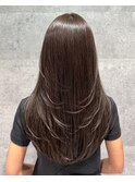 シアーグレージュ×レイヤーカット