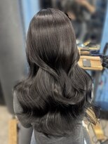 アリュウル 表参道(ALLURE)&nbsp;ブルーブラック／ブルージュ／レイヤーカット　佐藤