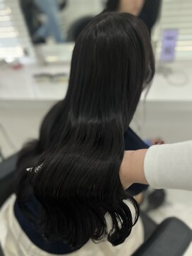 チューン 銀座(TUNE) 肌が白く見える