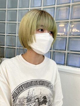 ロマーリ(LOMARLIE) パッツンミニボブ_ルーツカラー