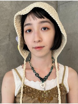 オーオ シカシカ(OOO YY) ショートバングミニマルボブ