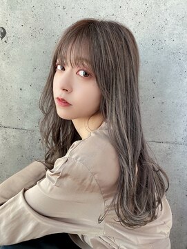 プラチナ(PLATINA) 前髪レイヤー顔まわりレイヤーロングアッシュ