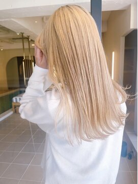 ナットナウ(NOT NOW) くびレイヤーエモージュ小顔似合わせカット斜めバング