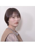 収まりショート×艶カラー