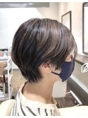 前髪あり大人ショートボブ丸みショートカットマッシュショート
