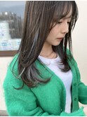 レイヤーカット×インナーカラー×ホワイトシルバー