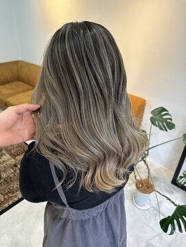 メリー オオサカ(Merly Osaka) コントラストバレイヤージュ