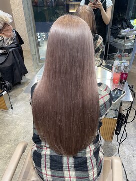 サンク 原宿 表参道(cinq) ミルクティーベージュピンクベージュくびれボブワイドバング