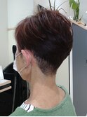 大人女性の襟足すっきりベリーショート