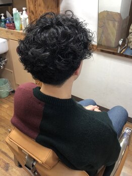 【学生にもオススメ♪】幅広い世代の方に人気のPLEASURES.高技術なcutで朝のセットも簡単にキマるstyleへ☆