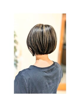切りっぱなしボブ