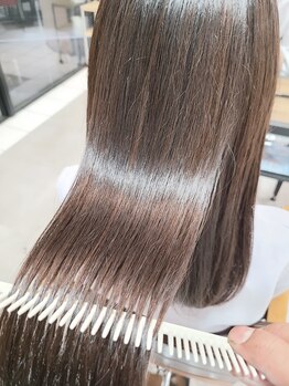 ピュア プレイス ラボ(PURE PLACE LABO)の写真/ダメージも年齢変化も。芯から満たすうるツヤ美髪へ。