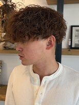 スワッグバーバースタジオ(SWAG BARBER STUDIO) スペインカールシャドウパーマ