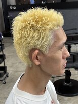マーレ 宇部店(MARE) 金髪坊主