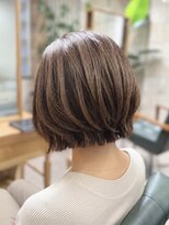 エルコット(elcot) 大人ミディアムレイヤー/明るめカラーで白髪ぼかし/40代50代60代