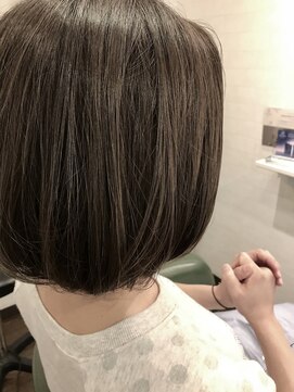 ヒッピーヘアー(Hippie Hair) カーキアッシュ