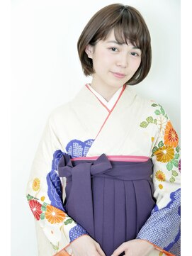 ネオリーブカフ 鶴ヶ峰店(Neolive caff) 卒業式　袴着付け　鶴ヶ峰駅近【Neolive Caff】