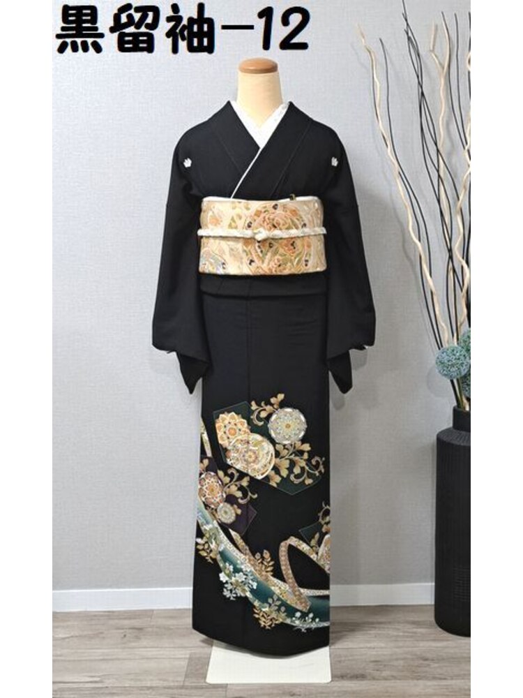 着物 留袖 黒留袖 未使用 真新しい 花丸文 籠目 黒 正絹 裄66cm レディース
