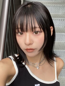 ニューヨークニューヨーク 梅田茶屋町店(NYNY) 姫カット　ミディアムレイヤー　アッシュブラックカラー