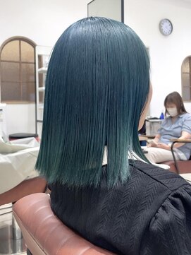 クアトログランシュ ひたちなか店(QUATRO×GranCieux) グリーン　ひたちなか/ブリーチ/ハイトーン