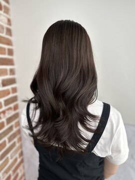 エニー 栄(Any) 韓国レイヤーカット×オリーブグレージュ