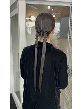 カシェル(cashel) タイトツイン/ヘアアレンジ