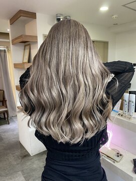 ワールドオーダー 天王寺店(WORLD ORDER) 王道ミルクティーベージュ 村上大樹