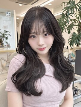 マウル 栄(MAEUL) 黒髪　ネビージュ　韓国ヘア　レイヤーカット　小顔