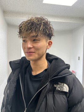 キング 高槻(K!ng) 縮毛矯正髪質改善ハイライトレイヤーカット高槻美容室エクステ