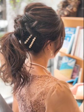 イヨーク 西原店(IYOHK) ゆるふわヘアセット〈ブライダル・同窓会etc…〉