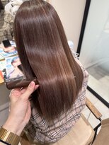 ファムバイアヴァンス(Femme by AVANCE.)&nbsp;ハイライト/艶髪/髪質改善ケア20代30代40代【玉川沙希】