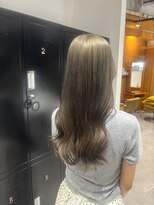 サニー 梅田(Sun.ny)&nbsp;柔らかくて大人っぽいオリーブベージュ