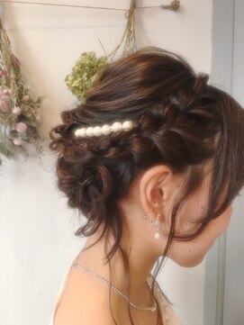 ネオリーブ クーロ(Neolive curro) 編みこみアレンジ