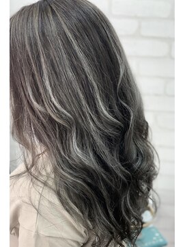 ラクシス 新都心店(Luxis) 【Luxis 新垣泰之】外国人風ハイライトカラー♪