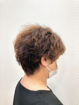 クオリス 上福岡店(QUALIS) ショート/ショートグラ/無造作パーマ/デジタルパーマ/40代50代