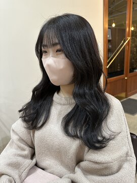 キュオンシア(CUEON. ciea) ロング×暗髪グレージュ