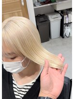 スタン 渋谷(Stam)&nbsp;ホワイトブロンドハイトーンショートレイヤーケアブリーチ渋谷駅