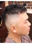 アイロンパーマ×スキンフェード