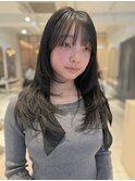 レイヤーカット × グレージュブラウン