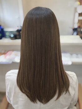 ヘアメイク ひととき(Hair make)の写真/大人女性の髪質改善×ストレート革命。カシミアTRで柔らか艶髪に導く縮毛矯正で、うねり知らずの美髪へ。