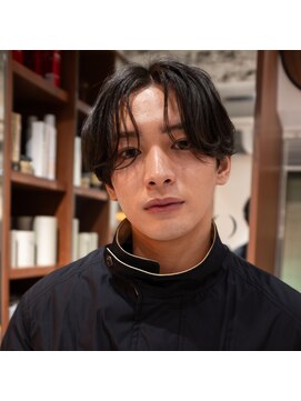 オーパスバイアンブルリュクス 池袋(Opus by ambleluxe) メンズカット/センターパート/ニュアンスパーマ