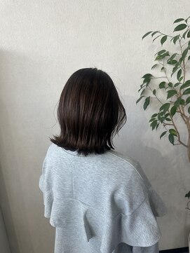 ウル(Uru) ミディアムボブ